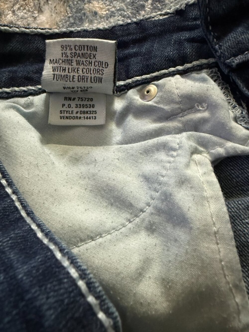 Daytrip Capricorn High Rise Distressed Cutoff Denim Shorts Studded Size 25 - Picture 5 of 6